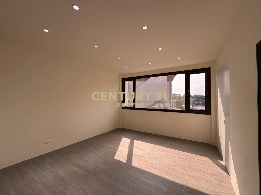 近SOGO、捷運A20日式透天