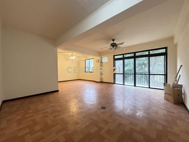 陽光山林重疊花園別墅