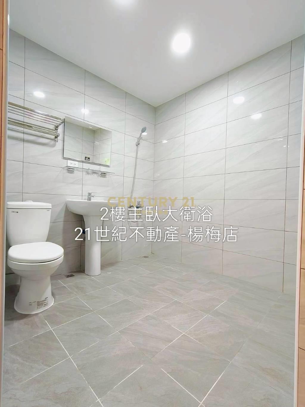 中央街-前院雙車位🏠孝親房-活巷透天