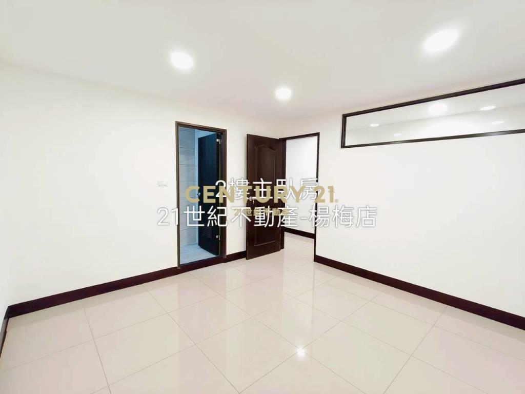 中央街-前院雙車位🏠孝親房-活巷透天