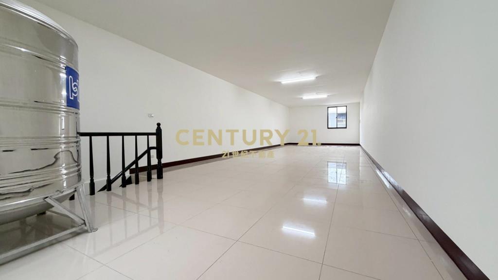 中央街-前院雙車位🏠孝親房-活巷透天