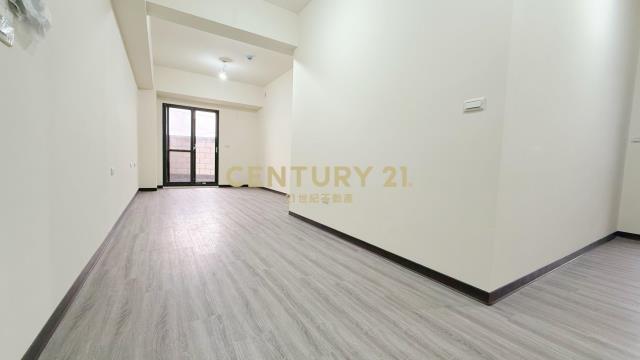 錢都22期1樓大露臺3房車