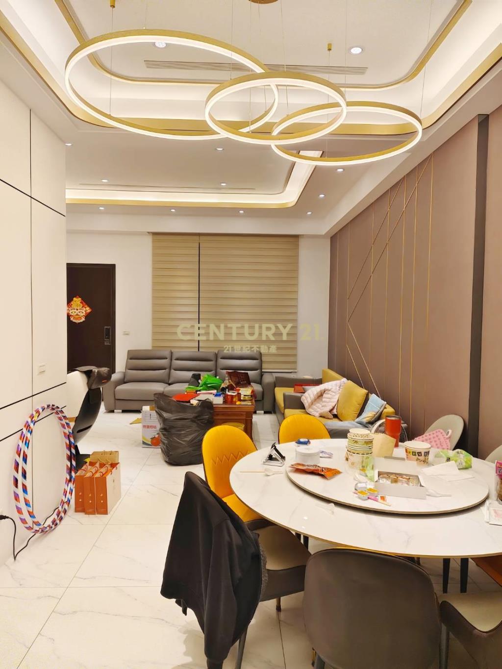 楊梅市中心電梯大別墅