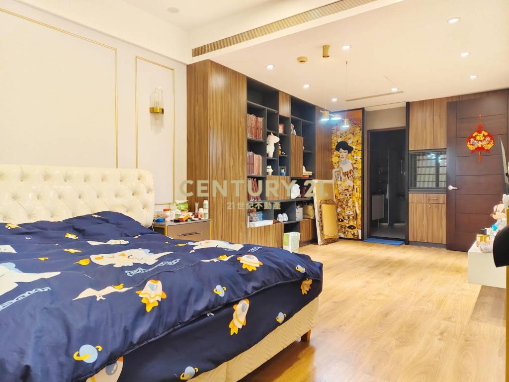 楊梅市中心電梯大別墅