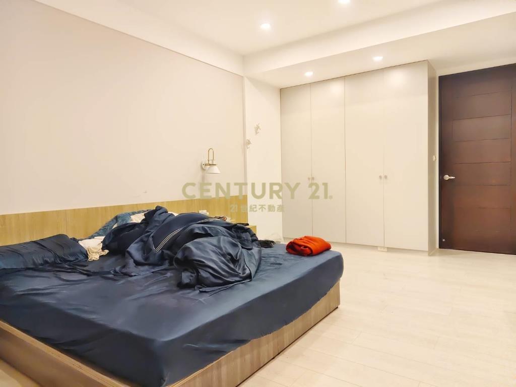 楊梅市中心電梯大別墅