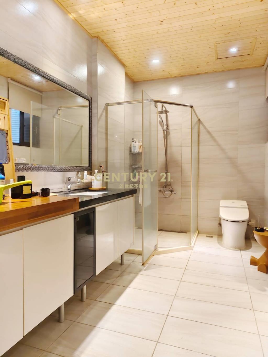 楊梅市中心電梯大別墅