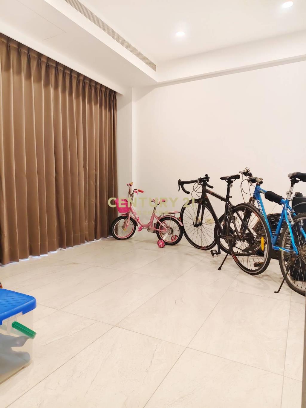 楊梅市中心電梯大別墅