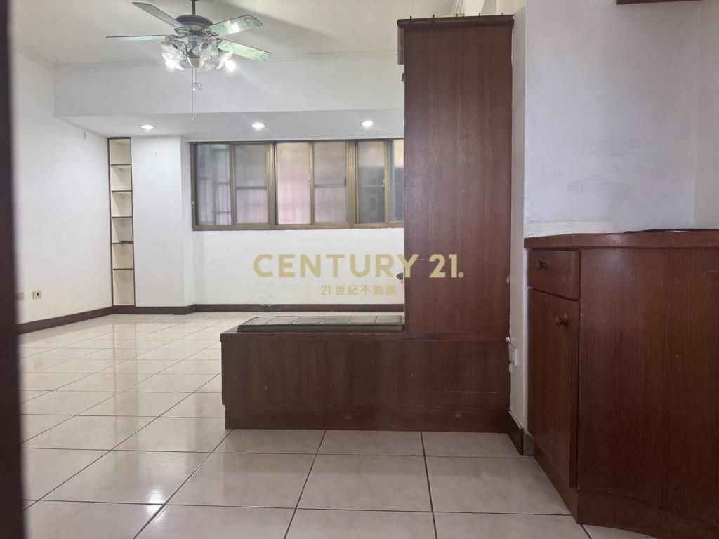 楊梅第一景NO2三房車