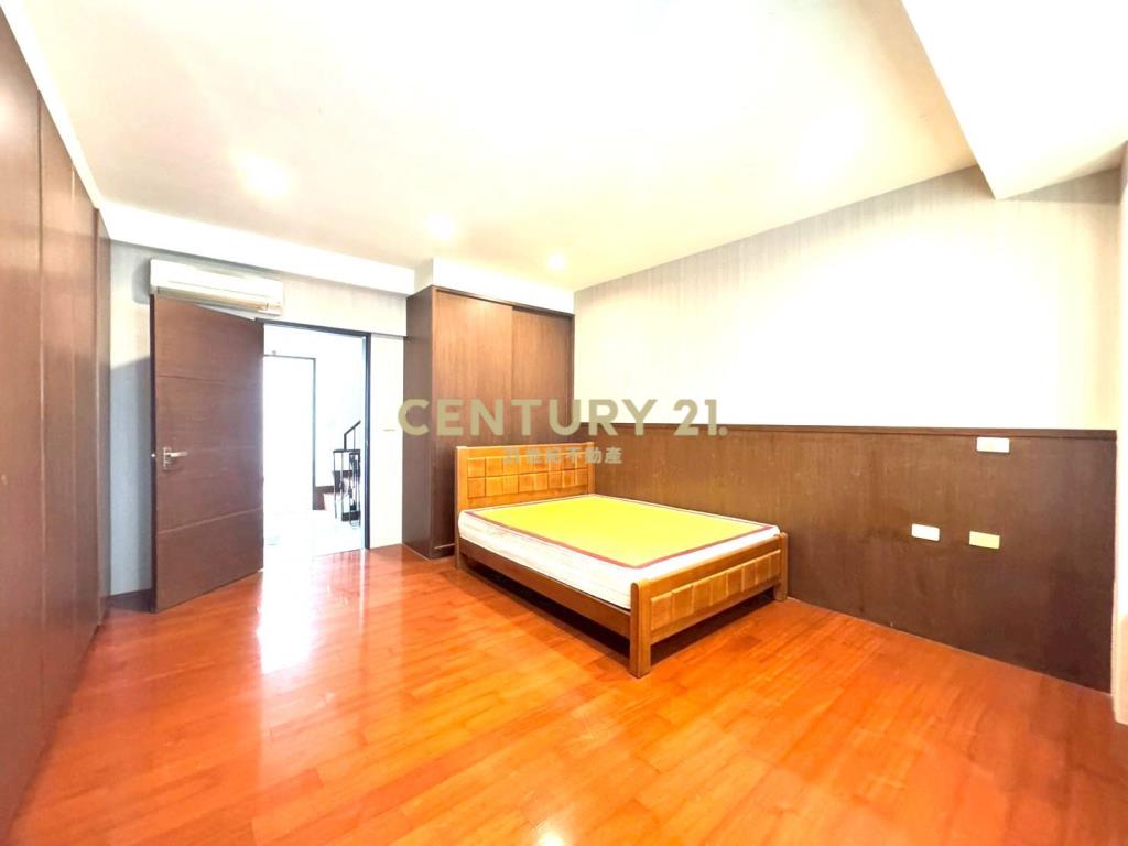 近SOGO大地坪別墅