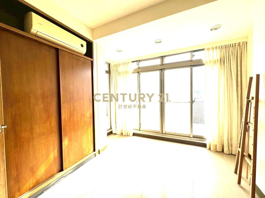 近SOGO大地坪別墅