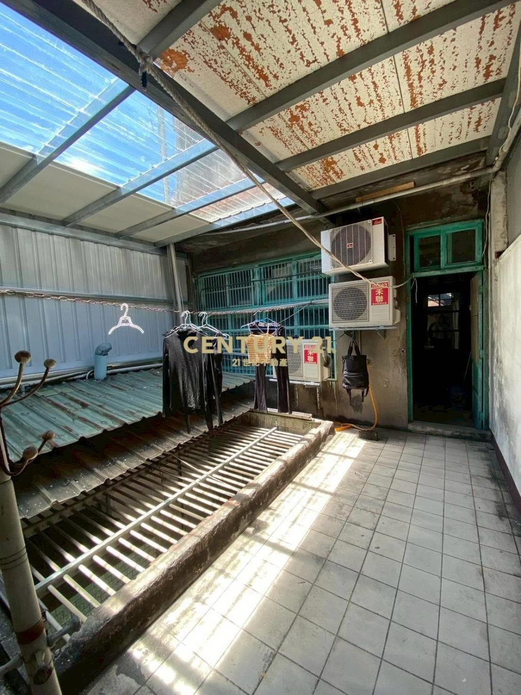 正商業區民權大地坪黃金透店