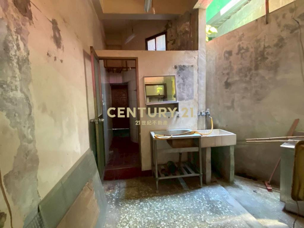 正商業區A22捷運站大面寬透店