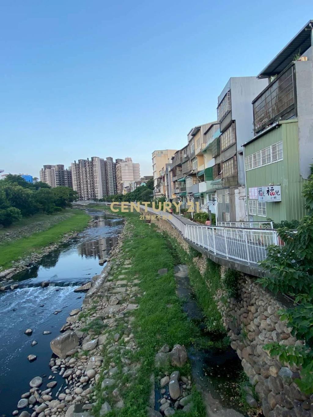 正商業區新明市場無保登店面