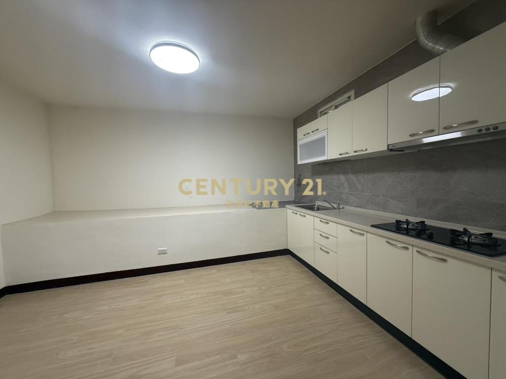 平鎮區家樂福透天