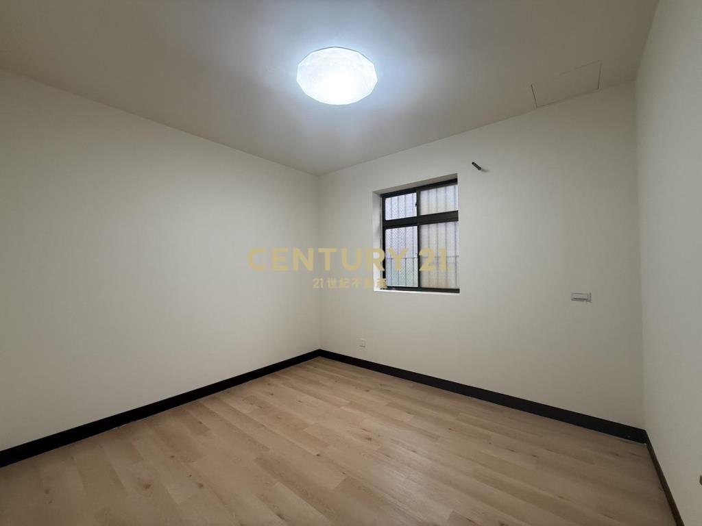 平鎮區家樂福透天