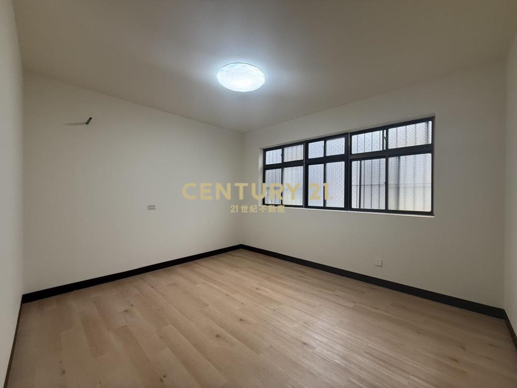 平鎮區家樂福透天