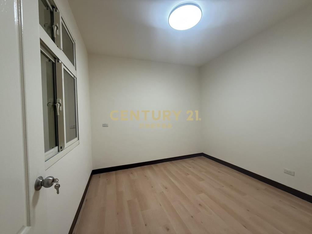 平鎮區家樂福透天