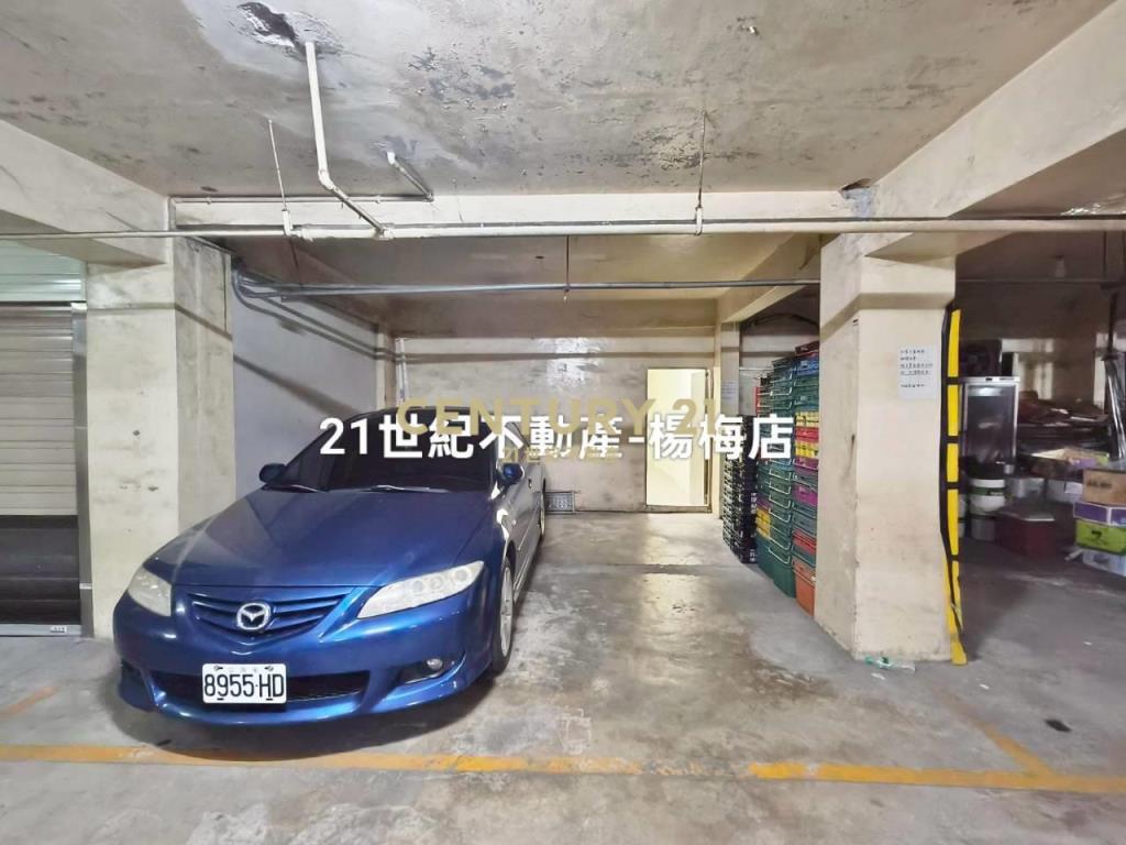 龍潭市區-中庭花園人車分道5房透天