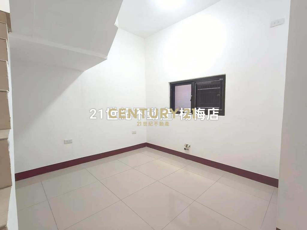 桃醫新屋🏠一樓車庫🚗孝親房透天