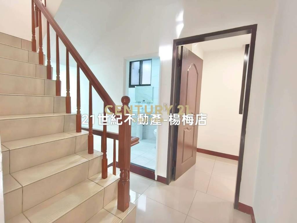 桃醫新屋🏠一樓車庫🚗孝親房透天