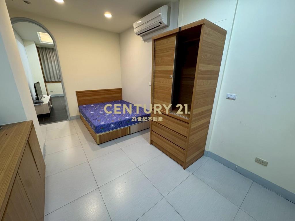 楊梅近省道收租7套房~屋齡新