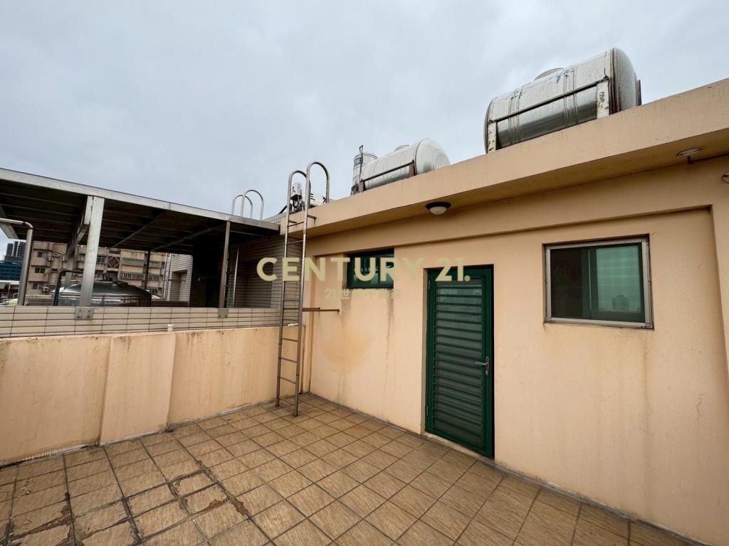 楊梅近省道收租7套房~屋齡新