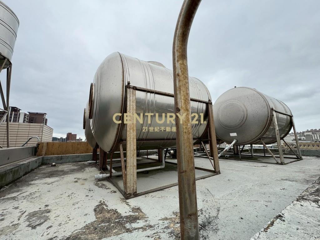 楊梅近省道收租7套房~屋齡新