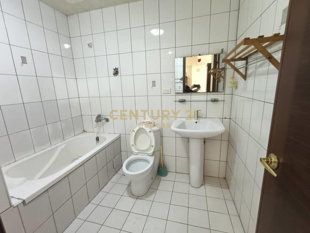 台北誠家超低公設採光方正2房