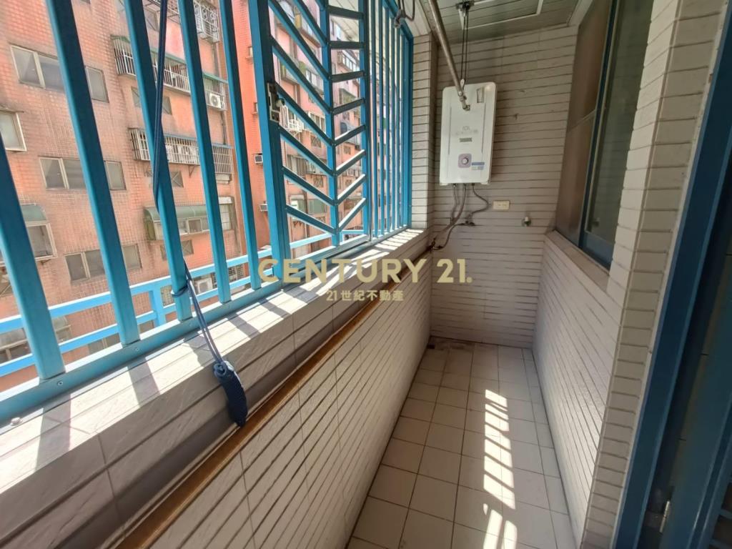 台北誠家超低公設採光方正2房