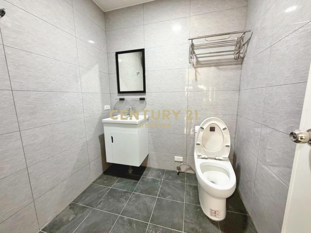 星巴克收租四套房🔥近丁丁、寶雅、全聯