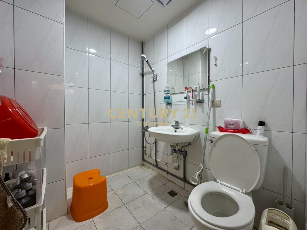 平鎮家樂福旁邊間美兩房