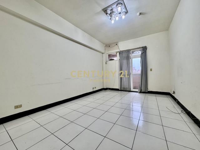 近幼獅交流道比佛利美三房