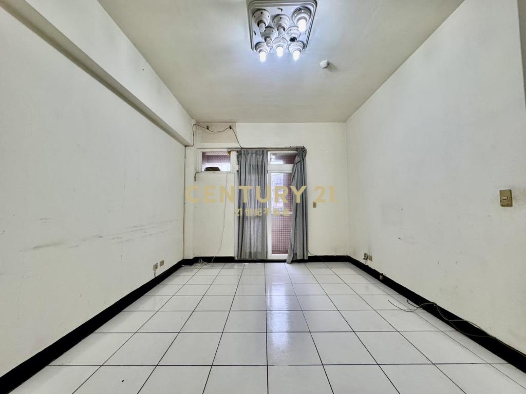 近幼獅交流道比佛利美三房