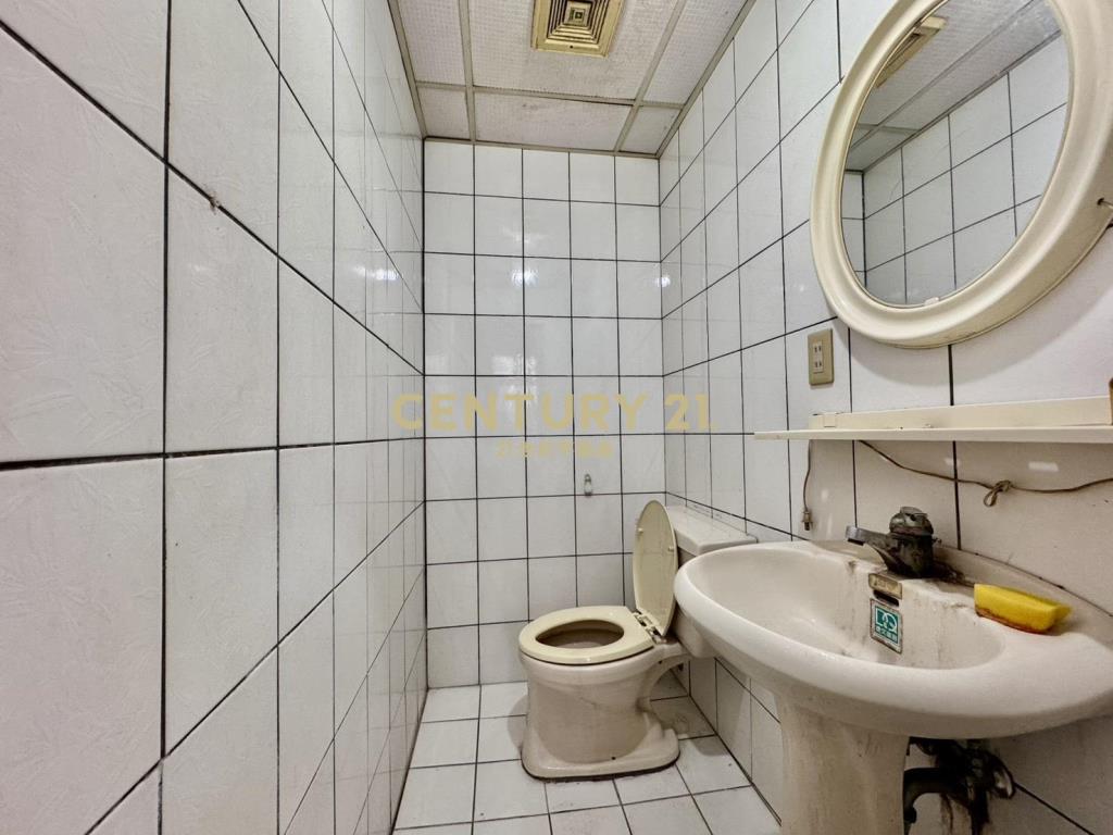 近幼獅交流道比佛利美三房