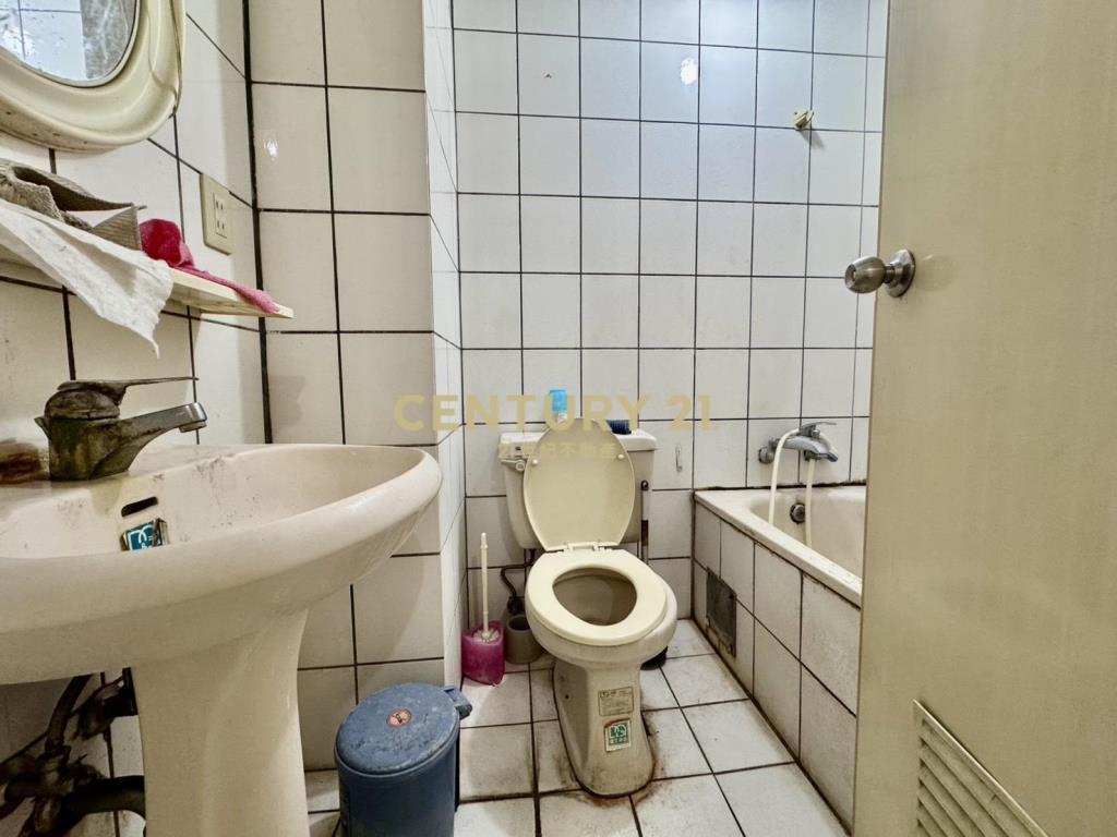 近幼獅交流道比佛利美三房