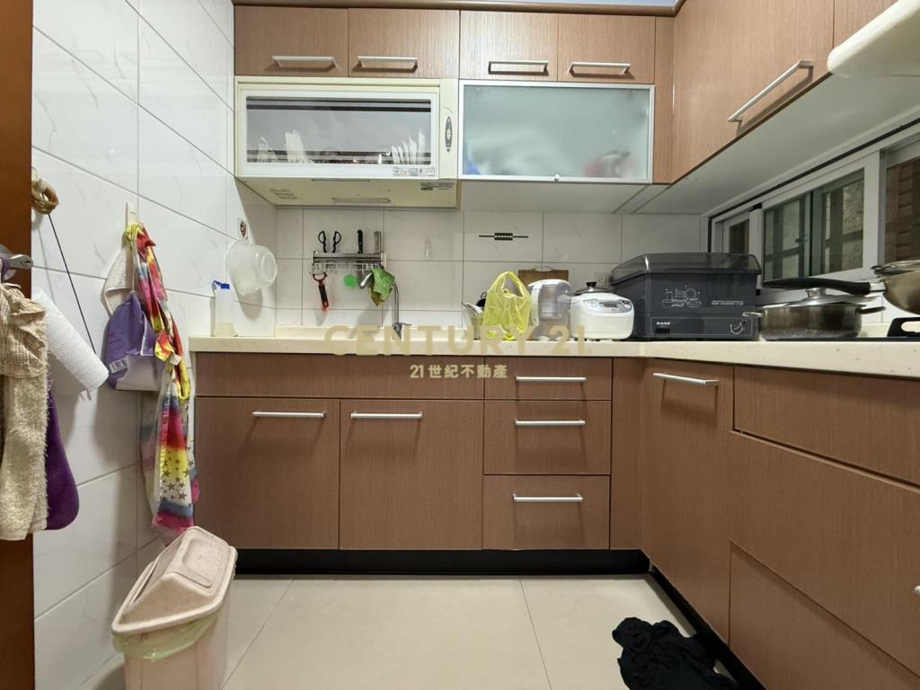 近尚順商城、昌隆重劃區.雙車位美透天