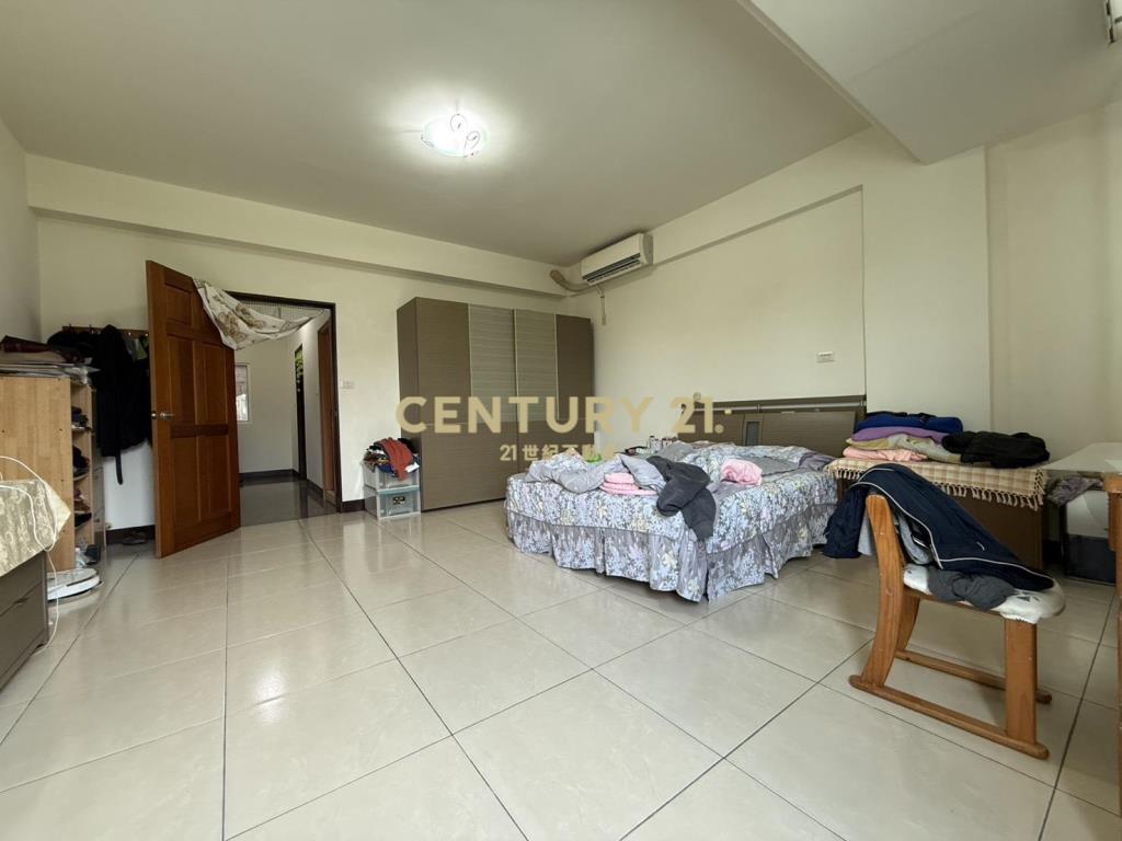 近尚順商城、昌隆重劃區.雙車位美透天