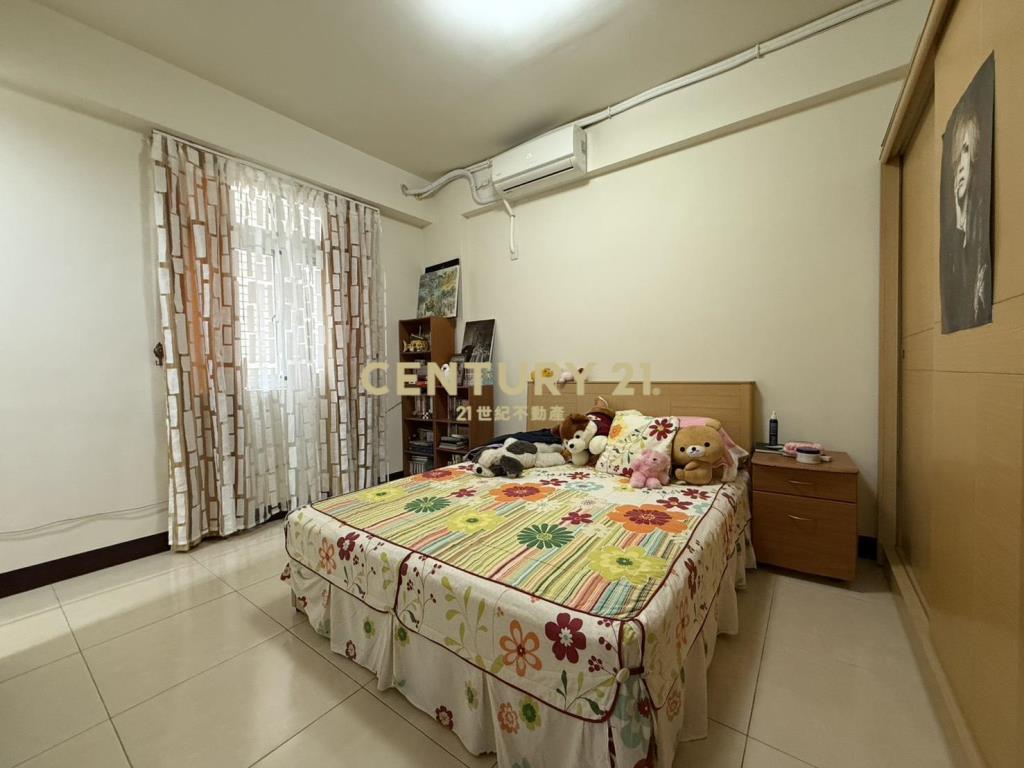 近尚順商城、昌隆重劃區.雙車位美透天