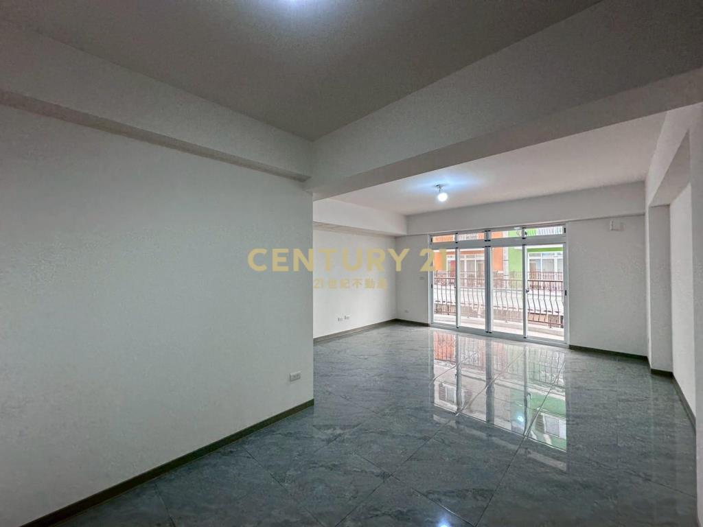 楊梅美墅-荷蘭小鎮邊間雙車位四套房