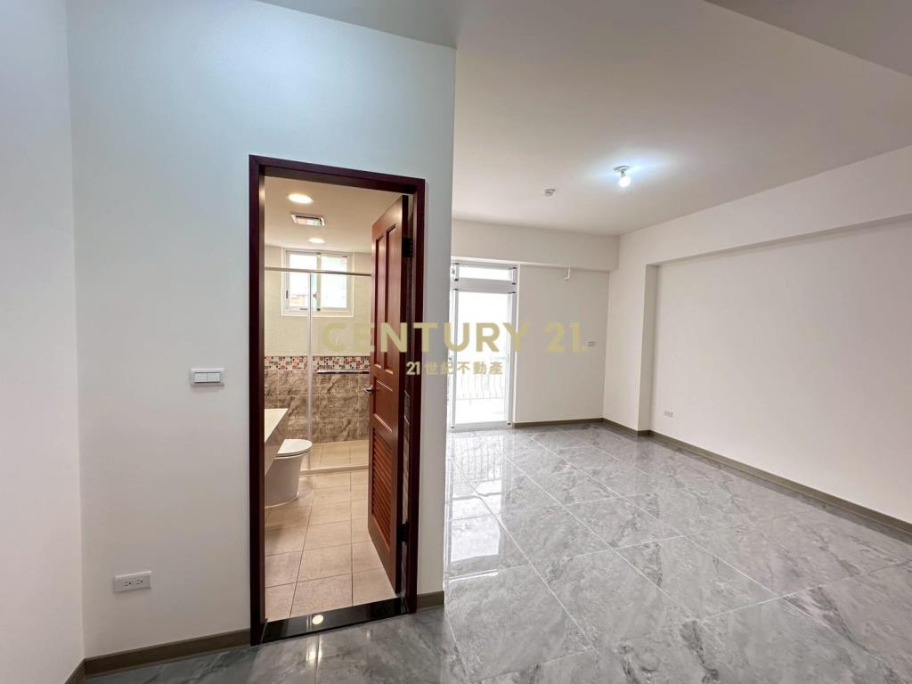 楊梅美墅-荷蘭小鎮邊間雙車位四套房