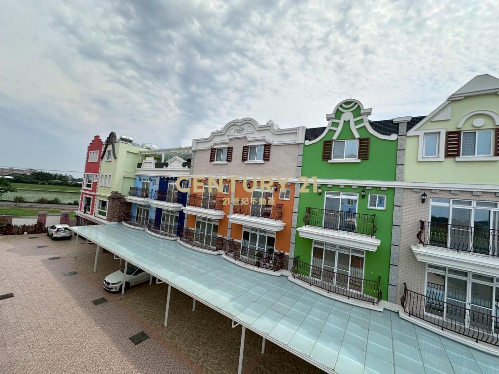 楊梅美墅-荷蘭小鎮邊間雙車位四套房