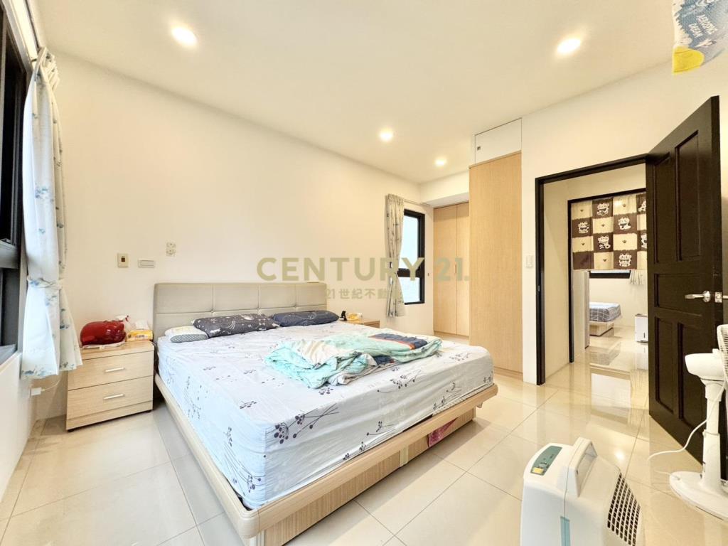 過嶺重劃區★三面採光★峰雲★四房車