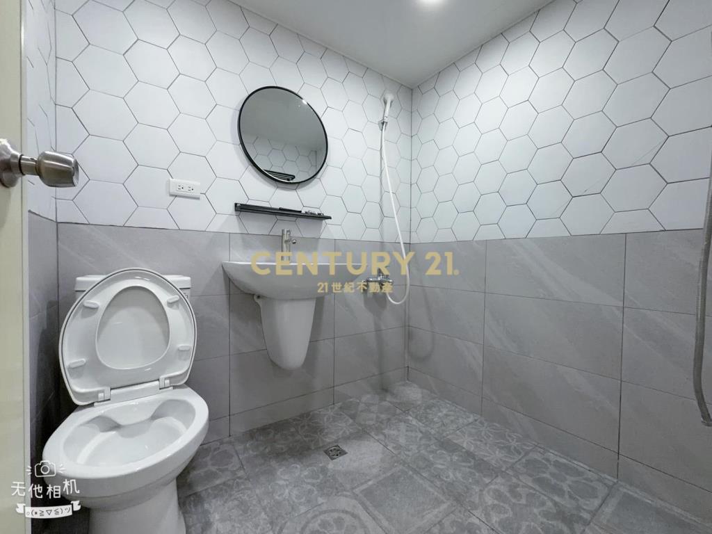 近楊梅交流道凱薩裝潢3房