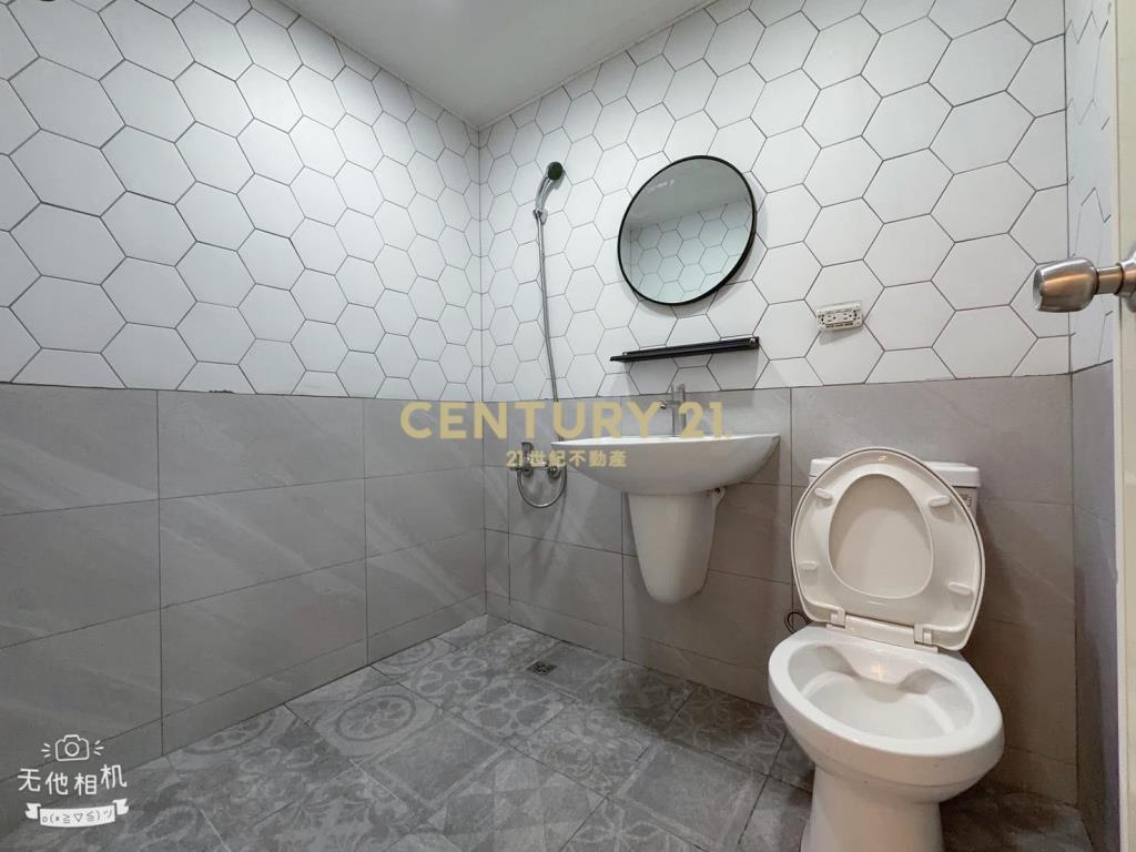 近楊梅交流道凱薩裝潢3房