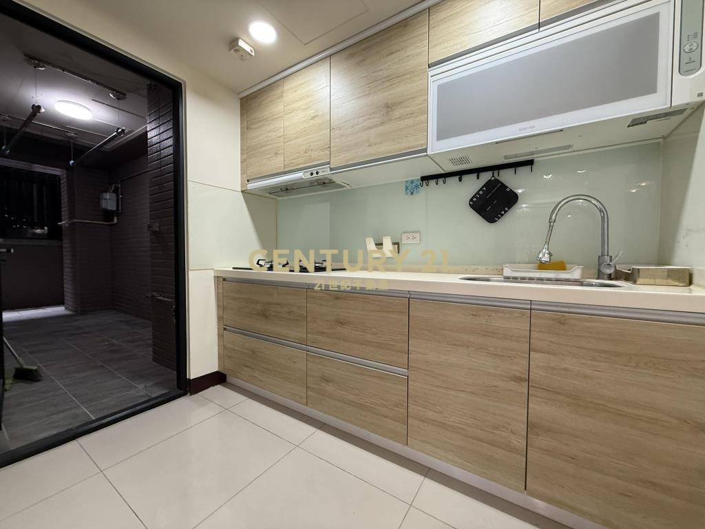 好時代大露臺2房車