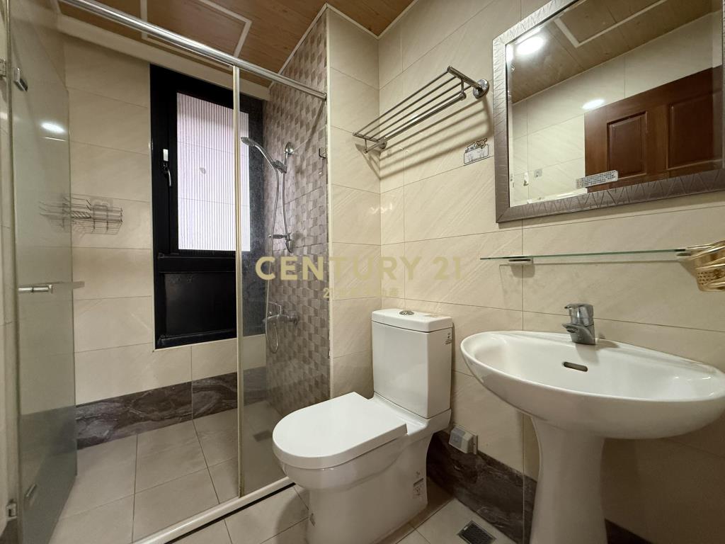 好時代大露臺2房車