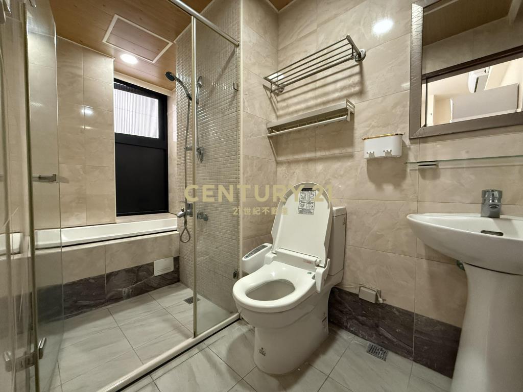 好時代大露臺2房車