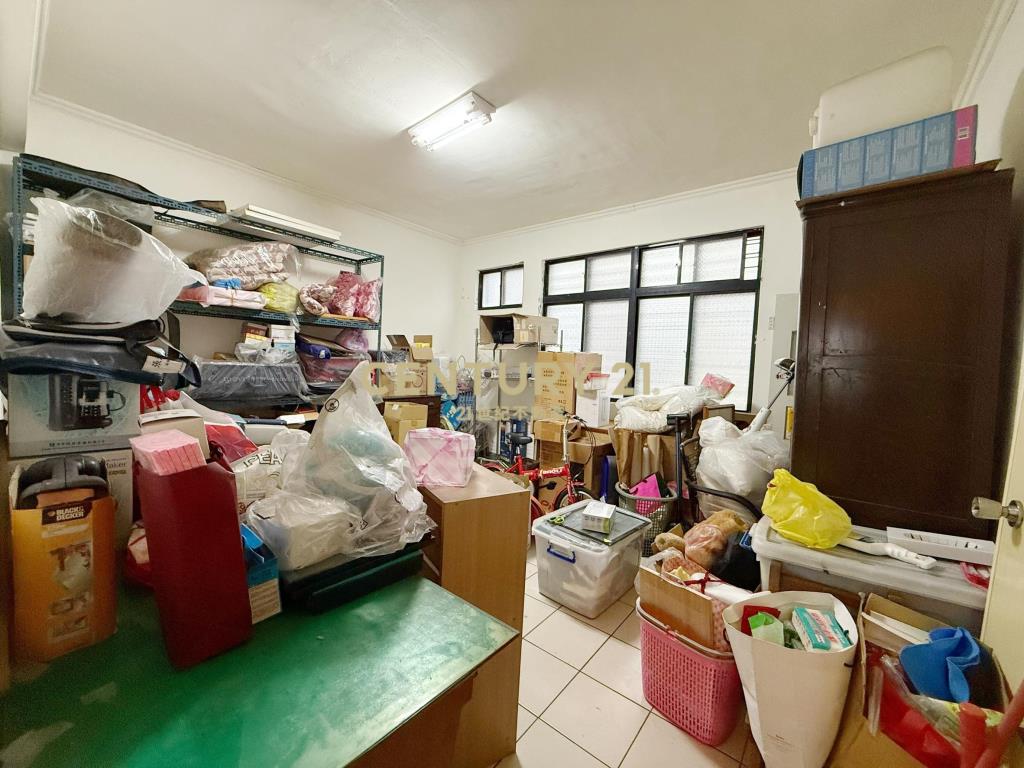 楊梅市區10米路透天