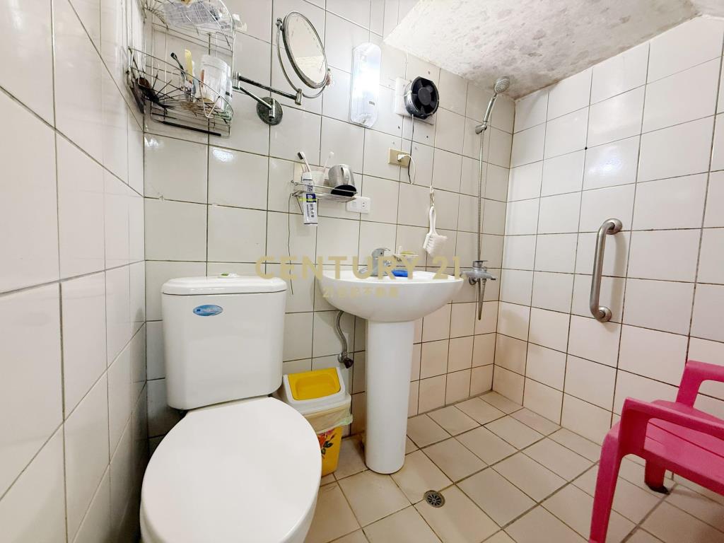 楊梅市區10米路透天