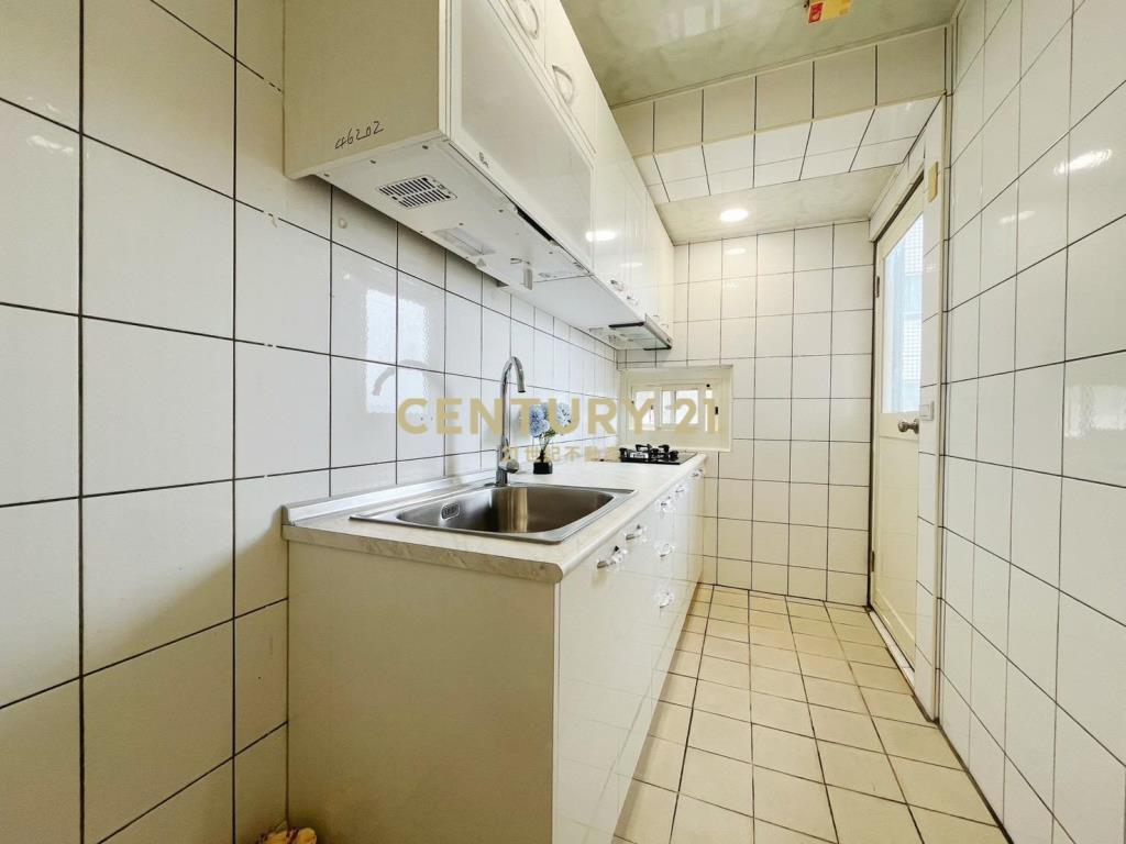 凱薩精美三房車